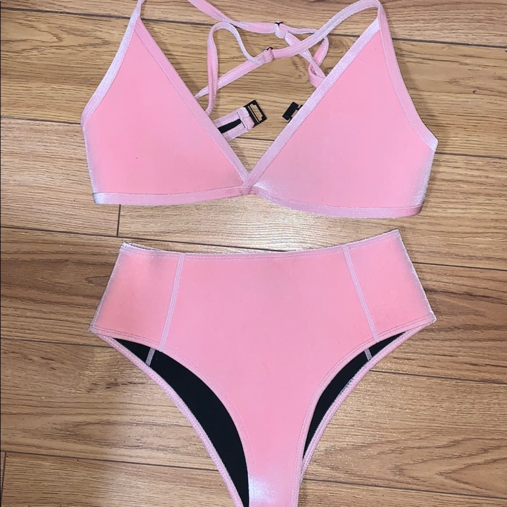 Hoaka Bikini